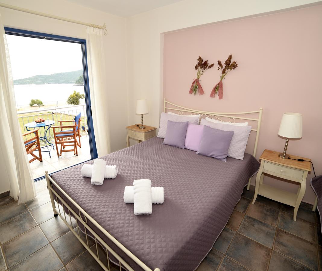 Avra Hotel Kiparission Exterior photo